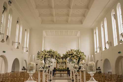 exclusive wedding venue - Peacock in the snow at Gloster House